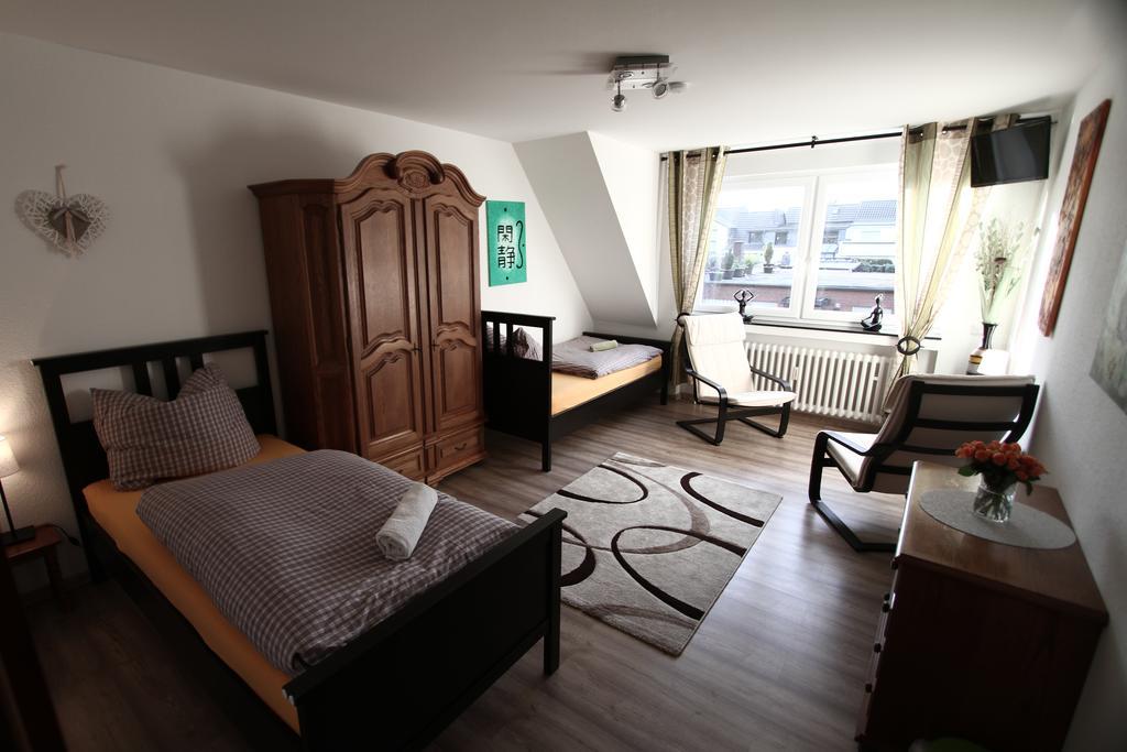 Christianes Gaestehaus Дюссельдорф Экстерьер фото